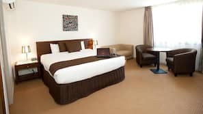 Minibar, in-room safe, iron/ironing board, free WiFi