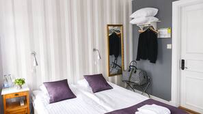 Een kluis op de kamer, individueel gedecoreerd, individueel gemeubileerd