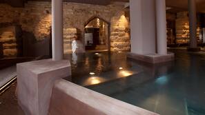 Piscine couverte