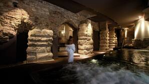 Bain à remous intérieur