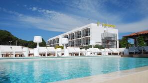 2 outdoor pools, pool umbrellas, sun loungers