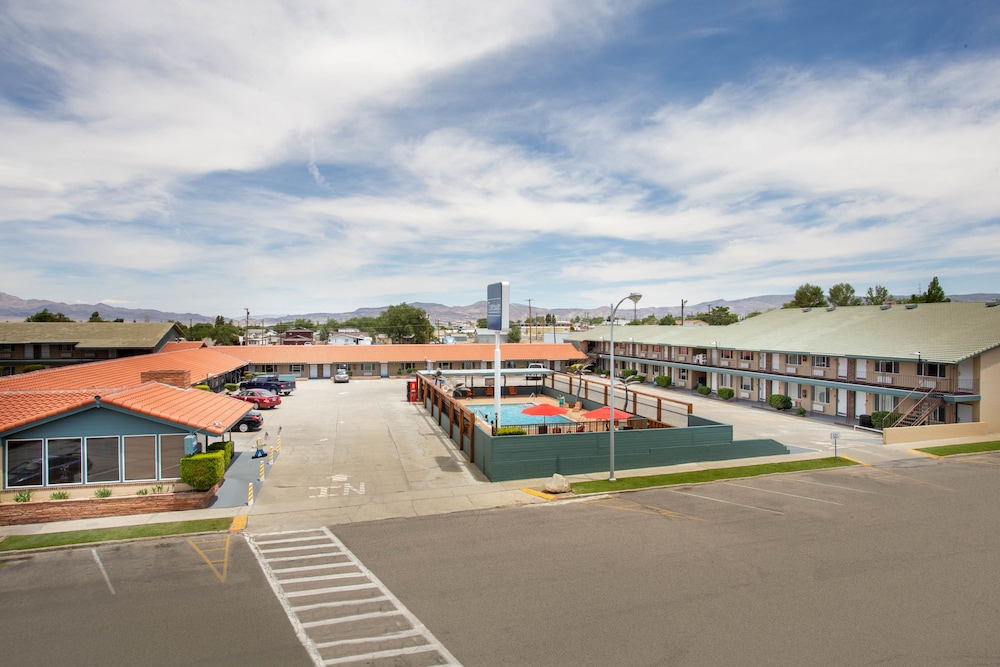 Travelodge by Wyndham Hawthorne 2019 Room Prices $62, Deals & Reviews