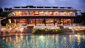 Outdoor pool, open 9:00 AM to 7:00 PM, pool umbrellas, sun loungers