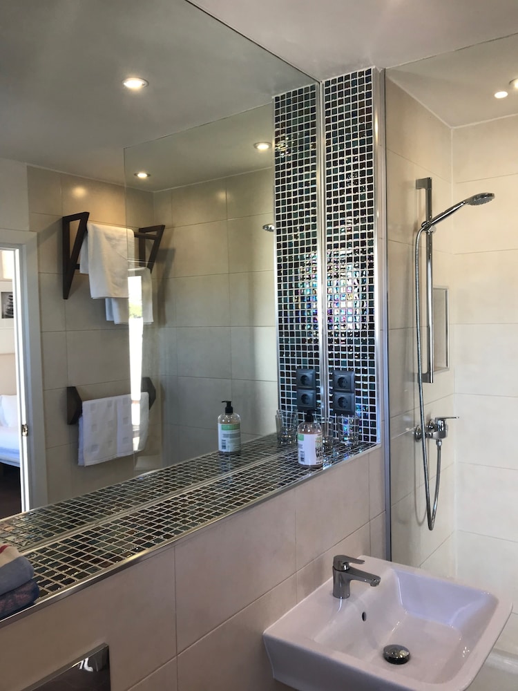 Foto - Hostal Avalon