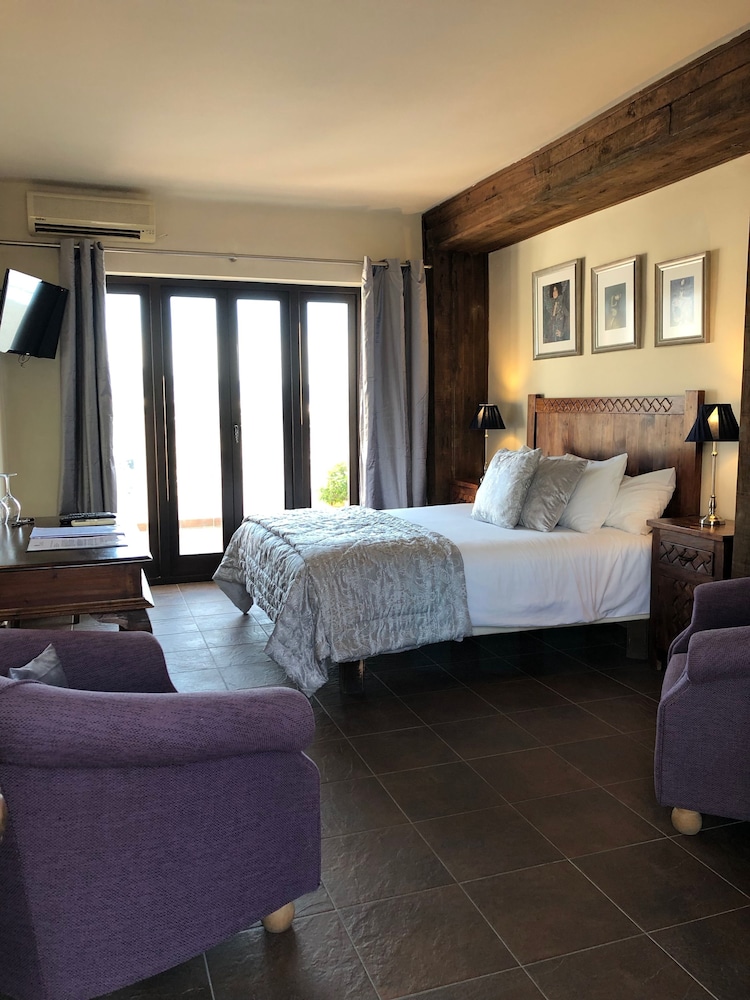 Foto - Hostal Avalon