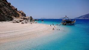 Beach nearby, beach cabanas, sun loungers, beach umbrellas