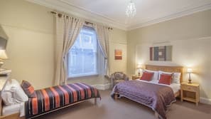Desk, iron/ironing board, free WiFi, linens