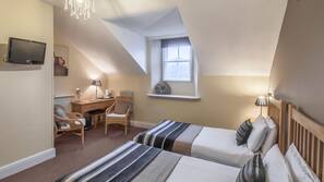 Desk, iron/ironing board, free WiFi, linens