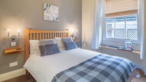 Desk, iron/ironing board, free WiFi, linens