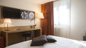 Minibar, una cassaforte in camera, una scrivania