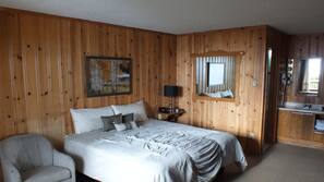 Iron/ironing board, free WiFi, wheelchair access