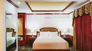 1 bedroom, Egyptian cotton sheets, memory foam beds, in-room safe