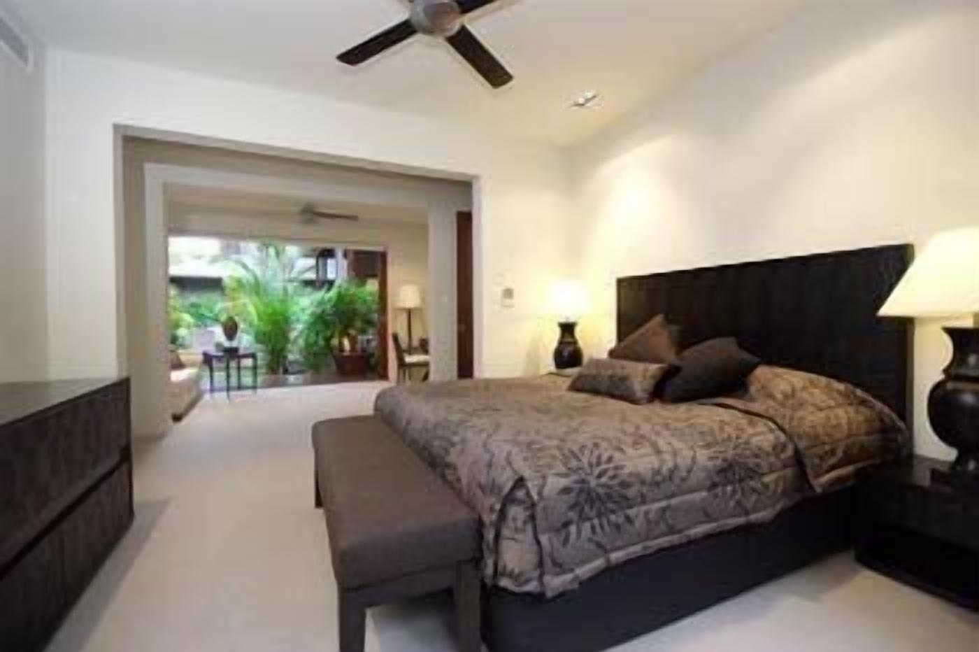 26 Beachfront Mirage