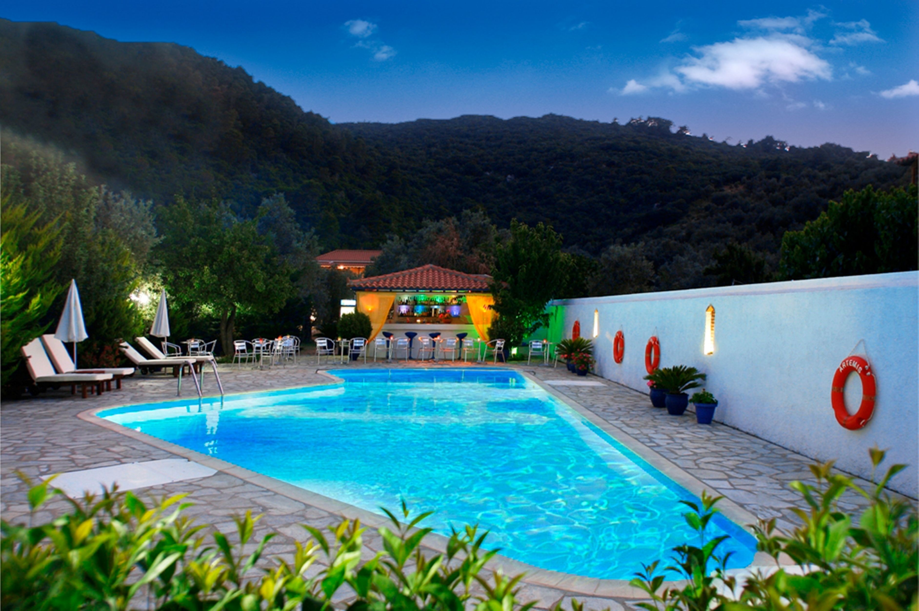 Artemis Bungalows in Stafylos, Greece