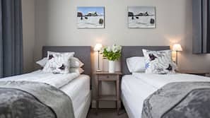 Down comforters, pillowtop beds, minibar, in-room safe