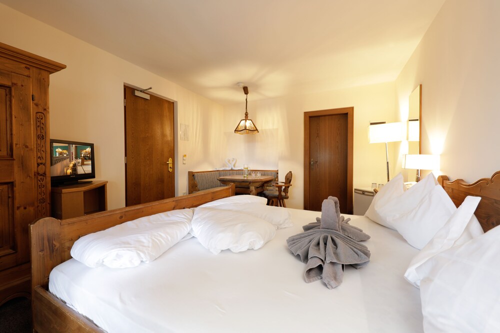 Hotel Weingarten In Appiano Sulla Strada Del Vino Hotel