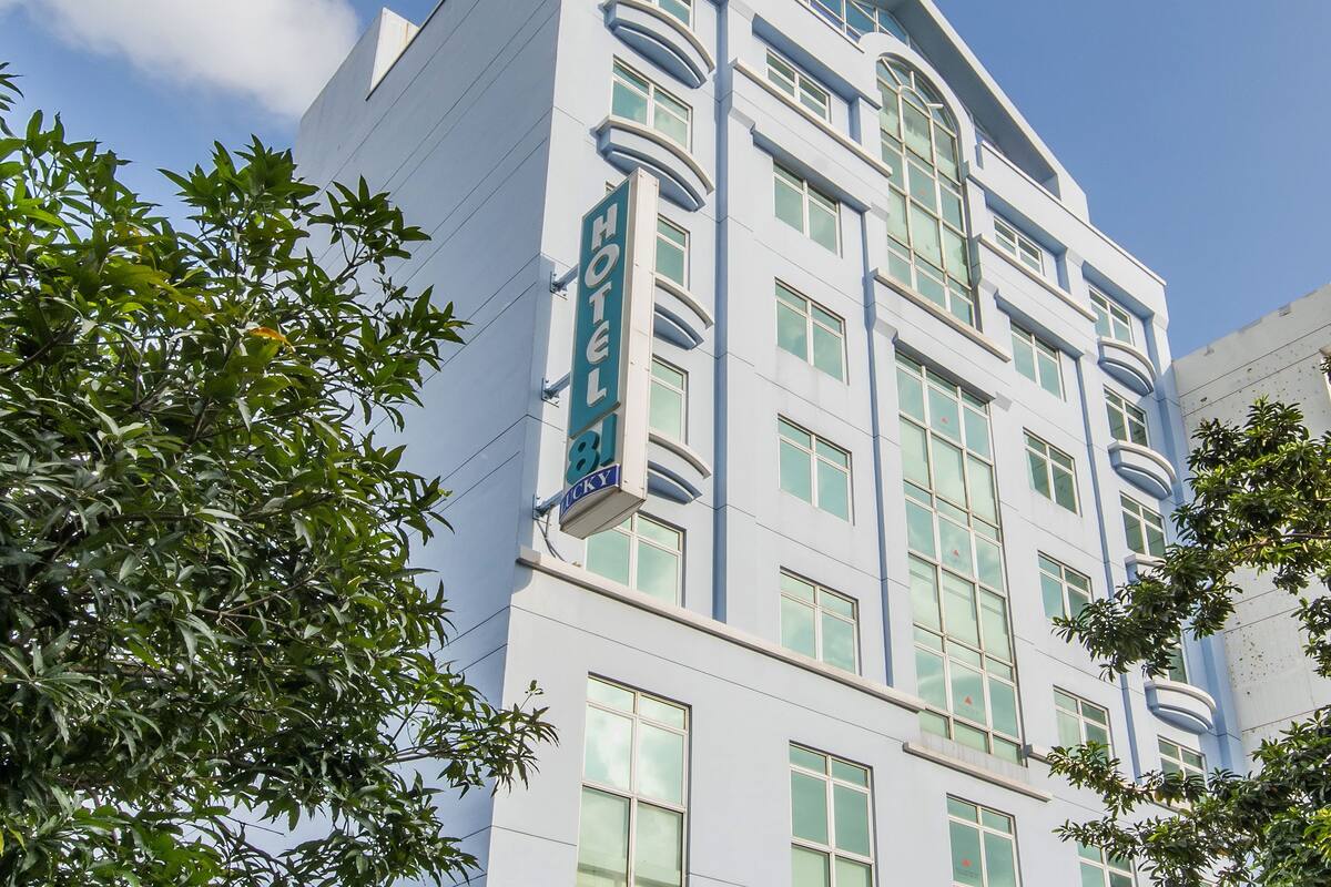 ホテル 81 ラッキー 口コミ 部屋写真 料金 お得情報 エクスペディア