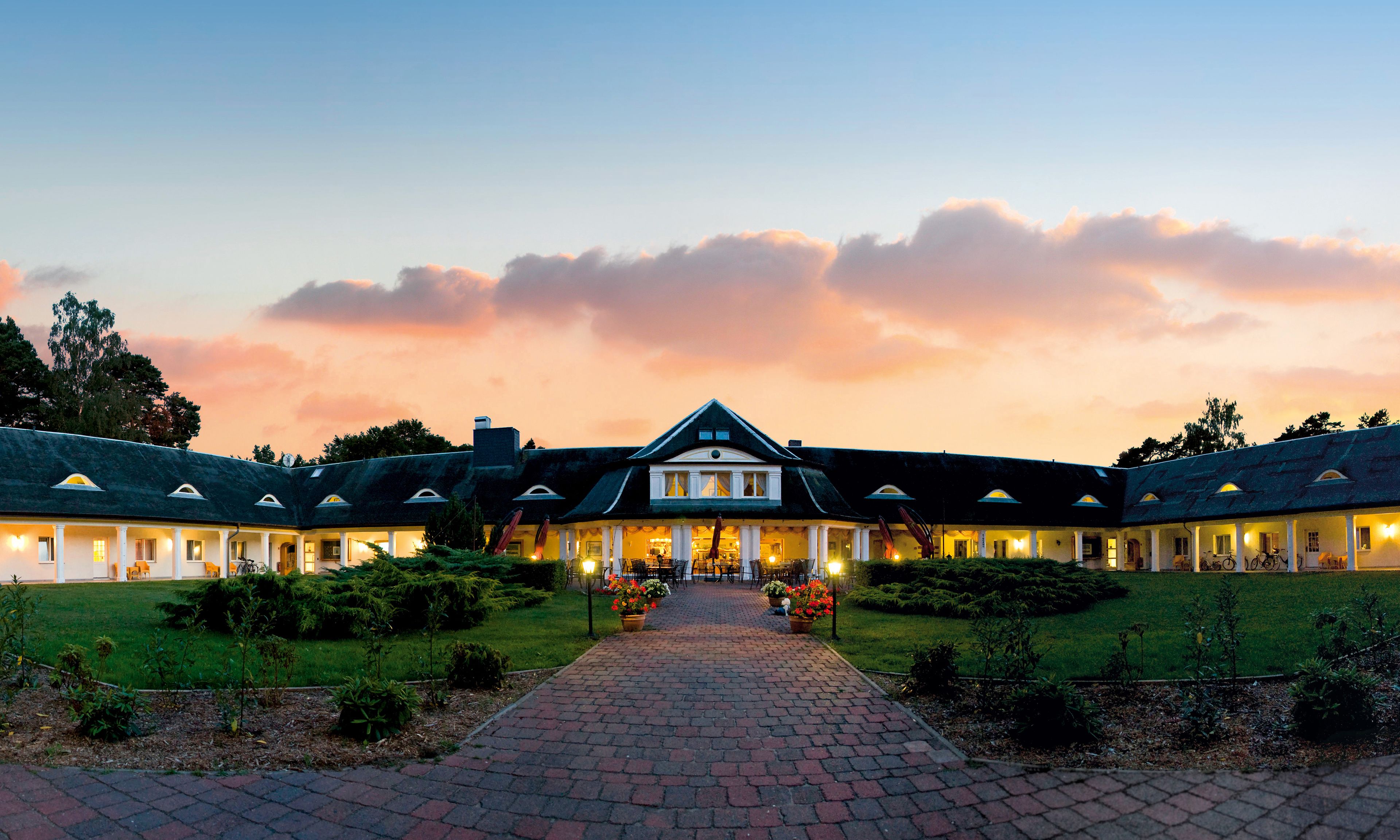 Panorama Hotel Lohme Lohme Hotelbewertungen 2021 Expedia De