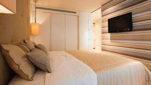 In-room safe, desk, iron/ironing board, free cots/infant beds
