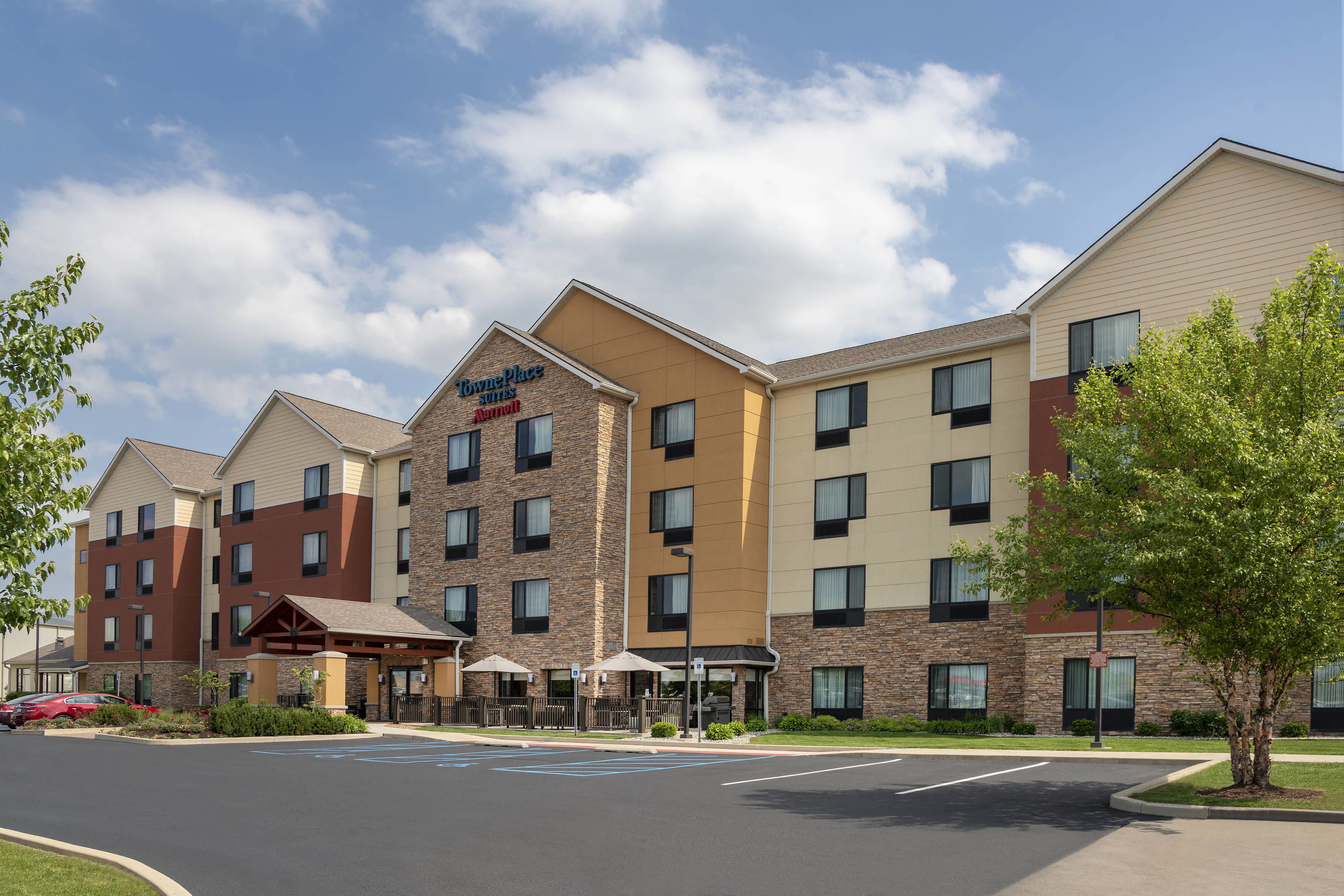 Towneplace Suites Fort Wayne North In Fort Wayne In Expedia