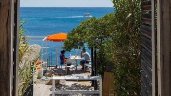 Hôtel De La Plage Mahogany Deals Reviews Marseille Fra