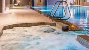 Indoor spa bath