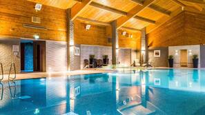 2 indoor pools