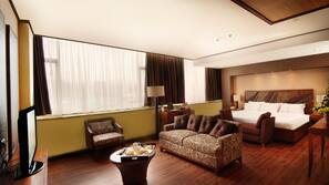 Premium bedding, minibar, in-room safe, desk