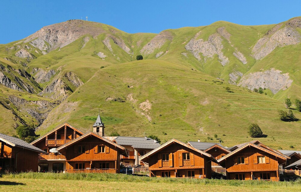 Résidence Odalys Les Chalets De Larvan Ii In Saint Sorlin D