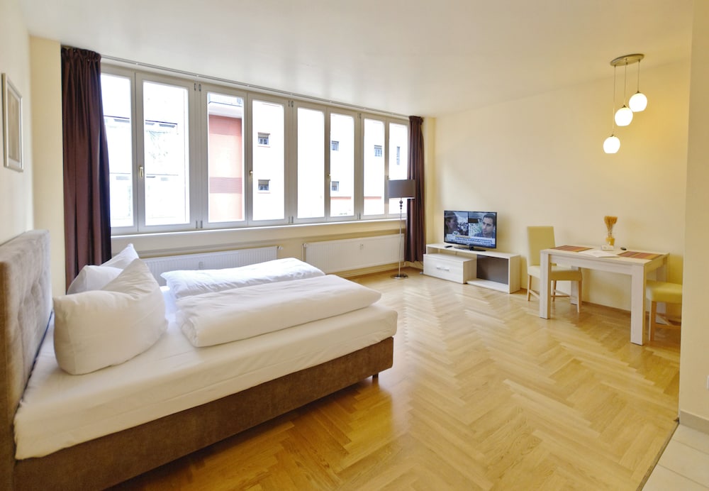 AMC Apartments Ku'damm NZ126 Deals & Reviews (Berlin, DEU) Wotif