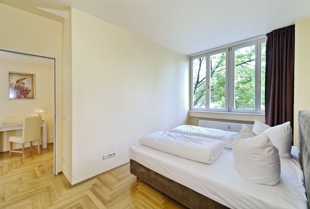 AMC Apartments Ku'damm NZ126 Deals & Reviews (Berlin, DEU) Wotif