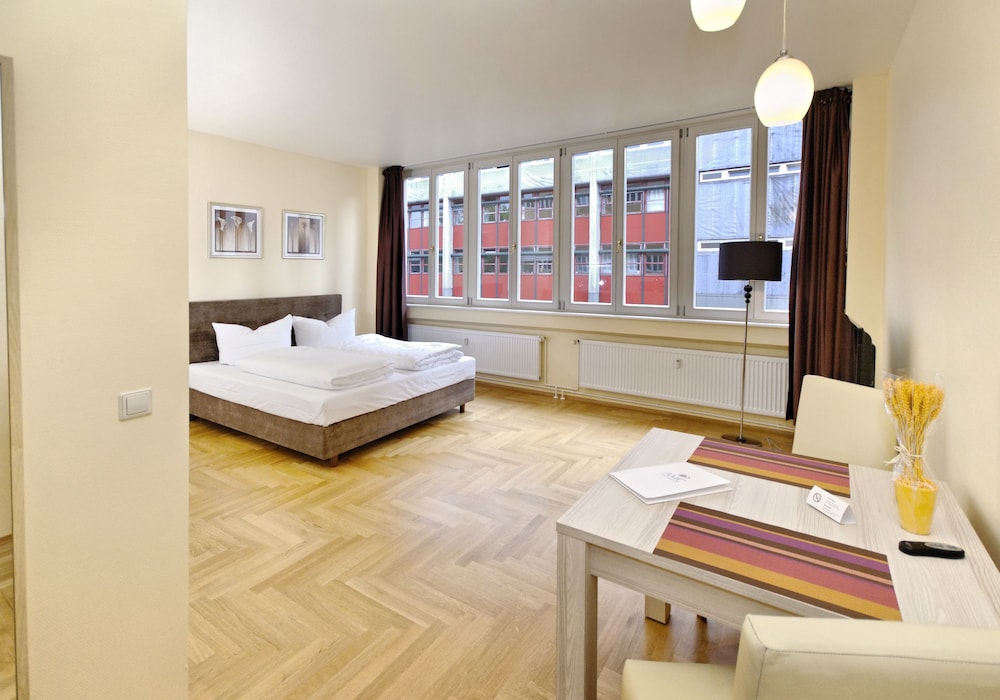 AMC Apartments Ku'damm NZ126 Deals & Reviews (Berlin, DEU) Wotif