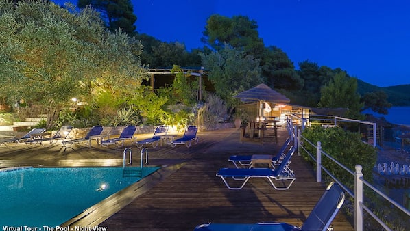 Poolside Bar