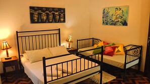 Literie de qualité supérieure, surmatelas, minibar