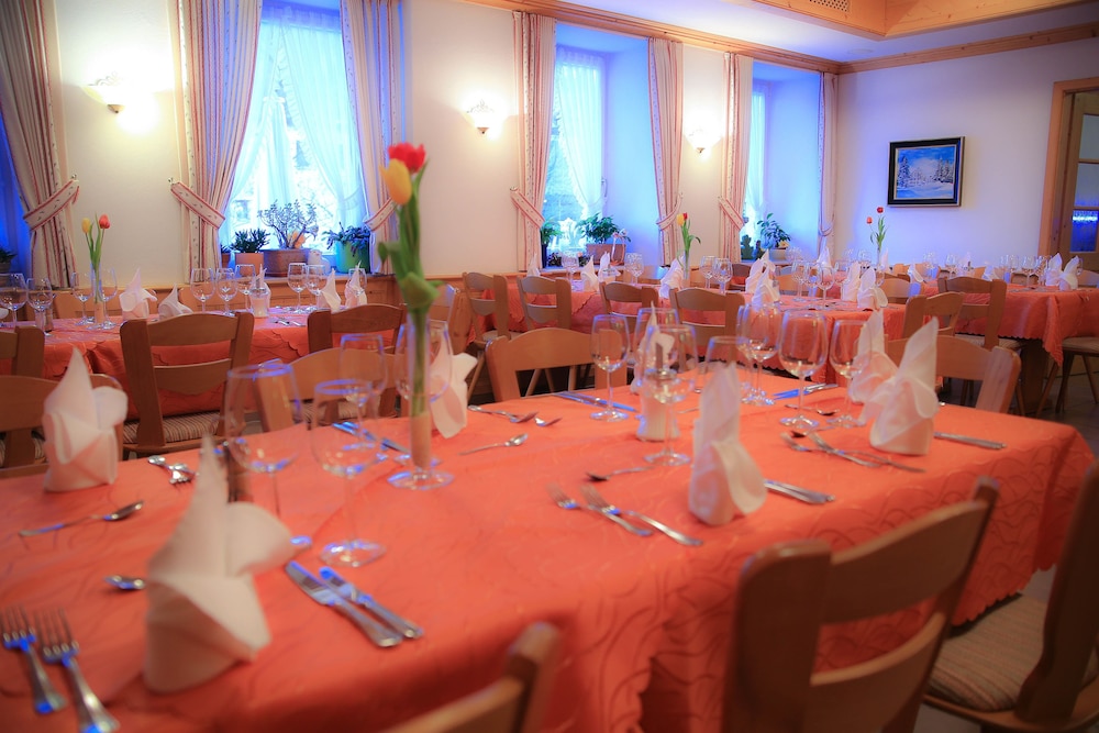 Hotel Restaurant Schworer Lenzkirch Hotel Restaurant Schworer Lenzkirch