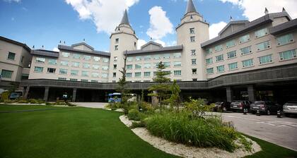 High1 Palace Hotel & CC