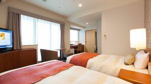 In-room safe, desk, laptop workspace, blackout curtains