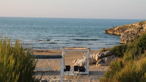 Spiaggia privata, sabbia bianca, navetta gratuita per la spiaggia