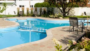 Indoor pool, outdoor pool