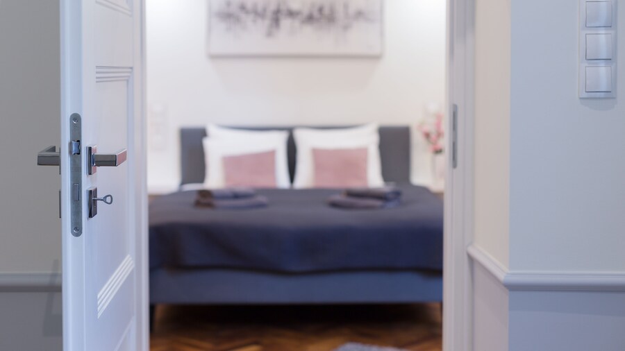 Angel House Aparthotel