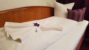 Escrivaninha, Wi-Fi de cortesia, roupa de cama