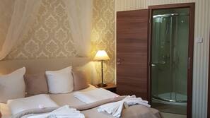 Escrivaninha, Wi-Fi de cortesia, roupa de cama