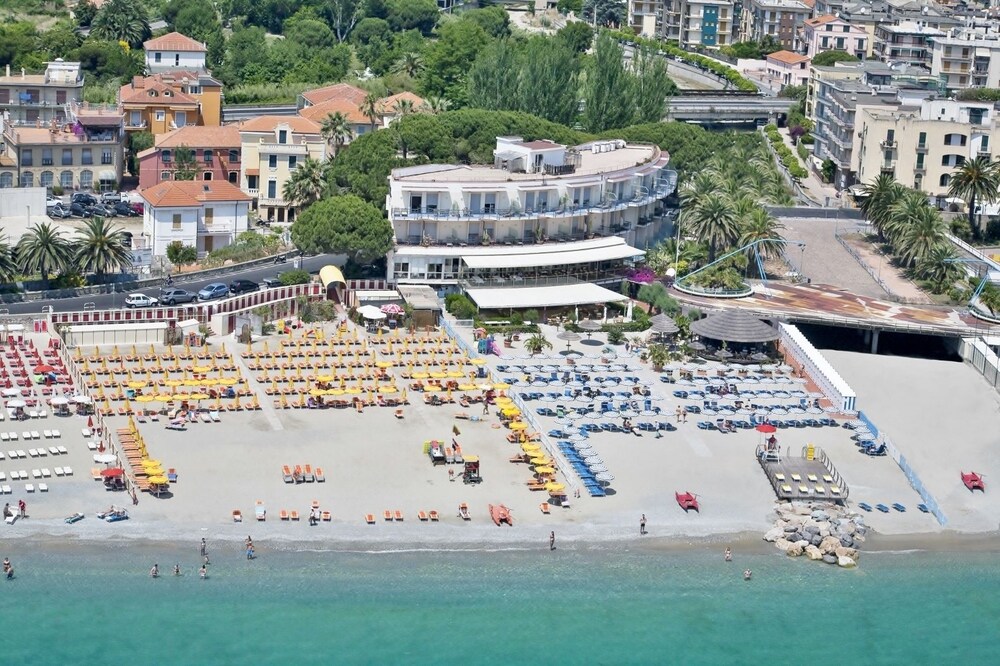 Hotel Tirreno Spotorno 2019 Hotel Prices Expediacouk
