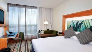 Minibar, in-room safe, desk, soundproofing