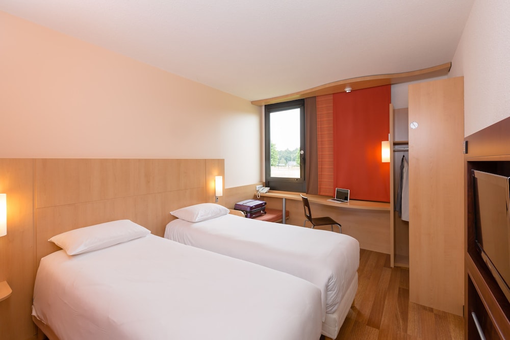 ibis Guingamp