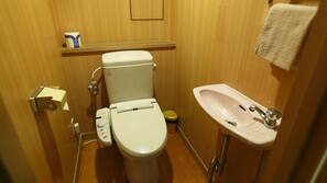 In-room safe, free WiFi