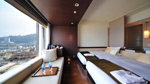 In-room safe, free WiFi