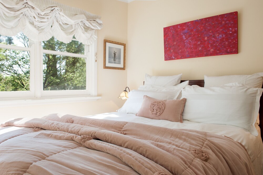 Adeline Bed and Breakfast