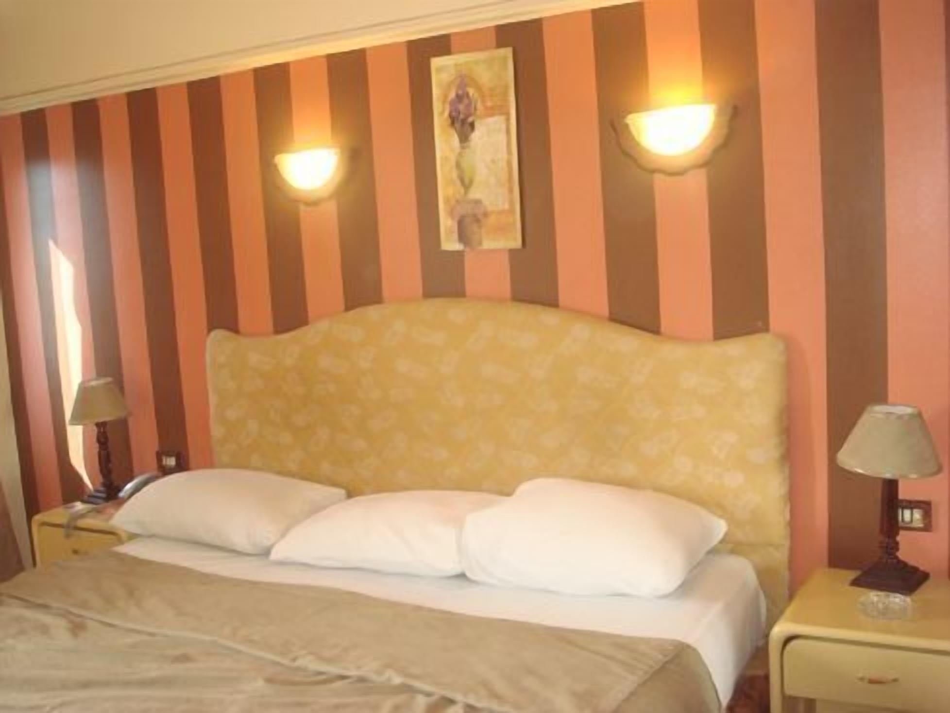 heliopolis minibar