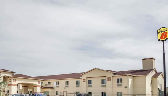 Super 8 By Wyndham Brenham Tx In Brenham Tx Expedia